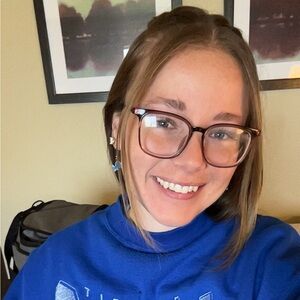 Meet your Posher, Alexandra